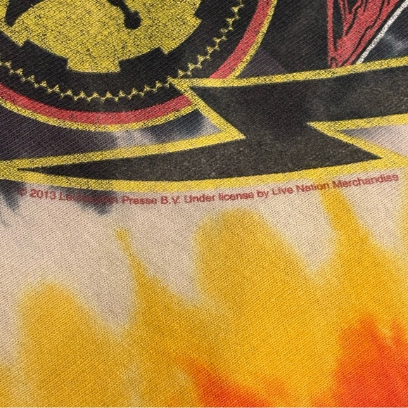 Liquid Blue AC/DC Angus Young Lightning Tie-Dye T-Shirt Men’s XL - Picture 5 of 5